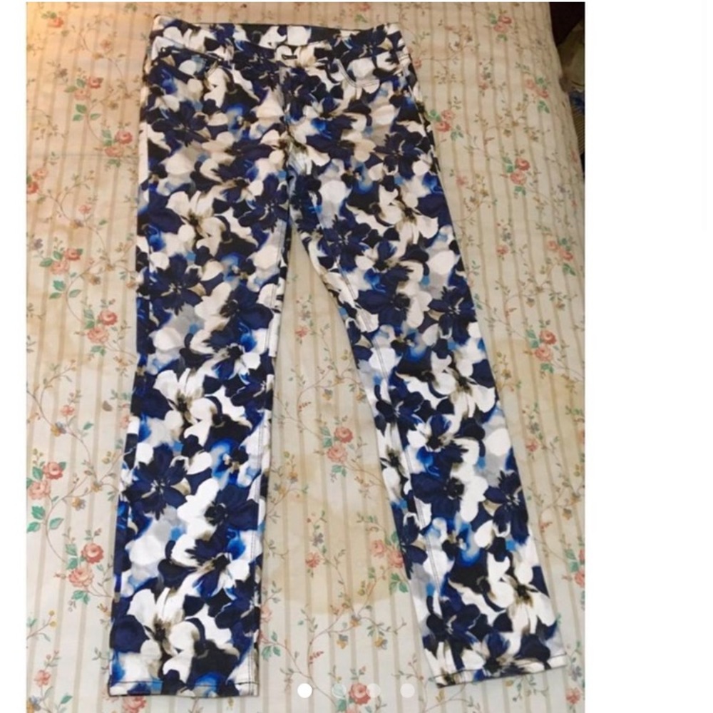 White & Blue Floral Slim Ankle Rhinestone Denim Jeans - Picture 7 of 13